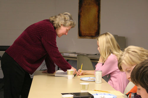 Jan instructing
